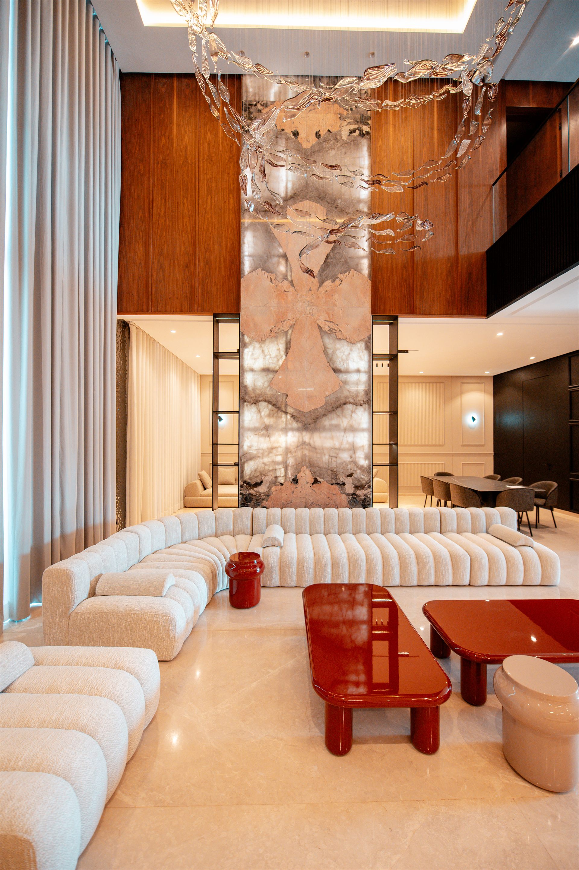 Panneau onyx monumental double hauteur Decozan